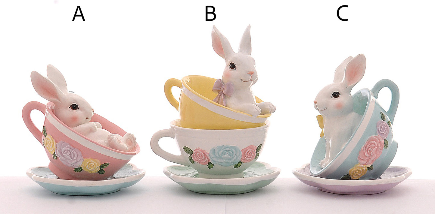 Coniglietti assortiti in tazza da tè