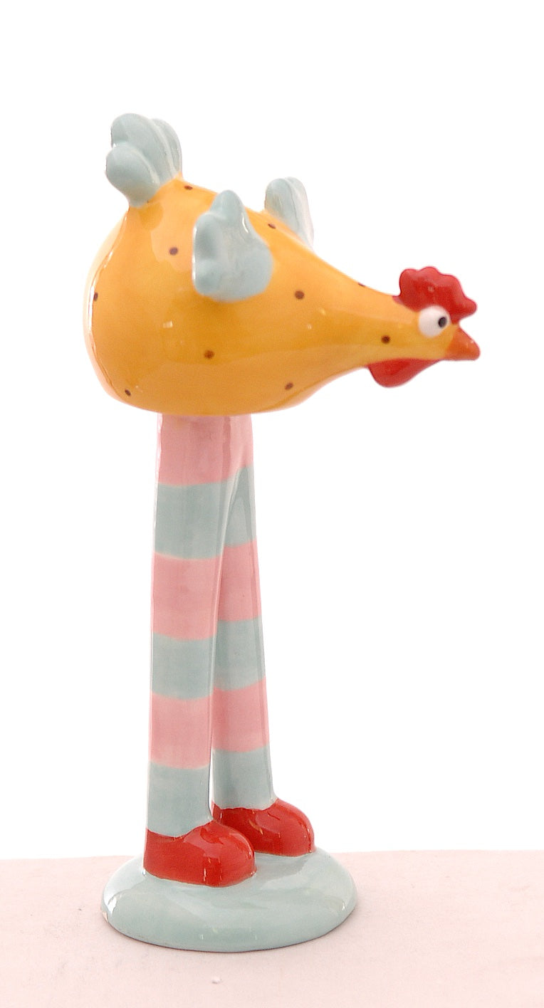Gallina gialla in ceramica