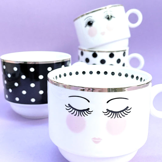 tazze bianche e nere pois