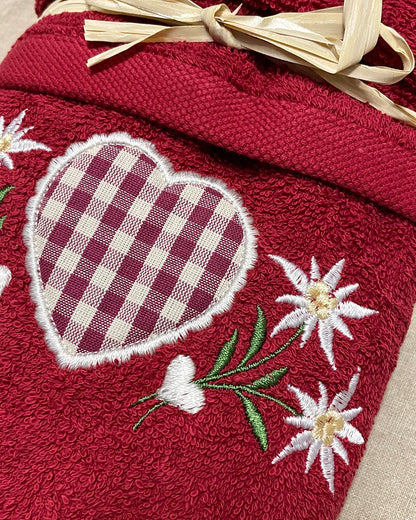 ricamo cuore e stella alpina asciugamano rosso
