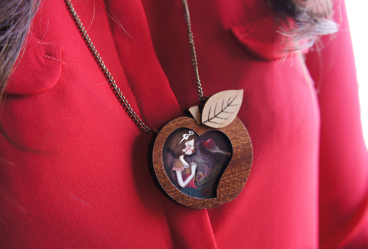 collana artigianale Biancaneve