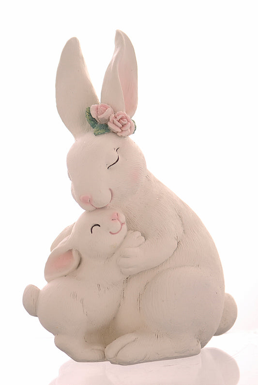 conigli bianchi che si abbracciano