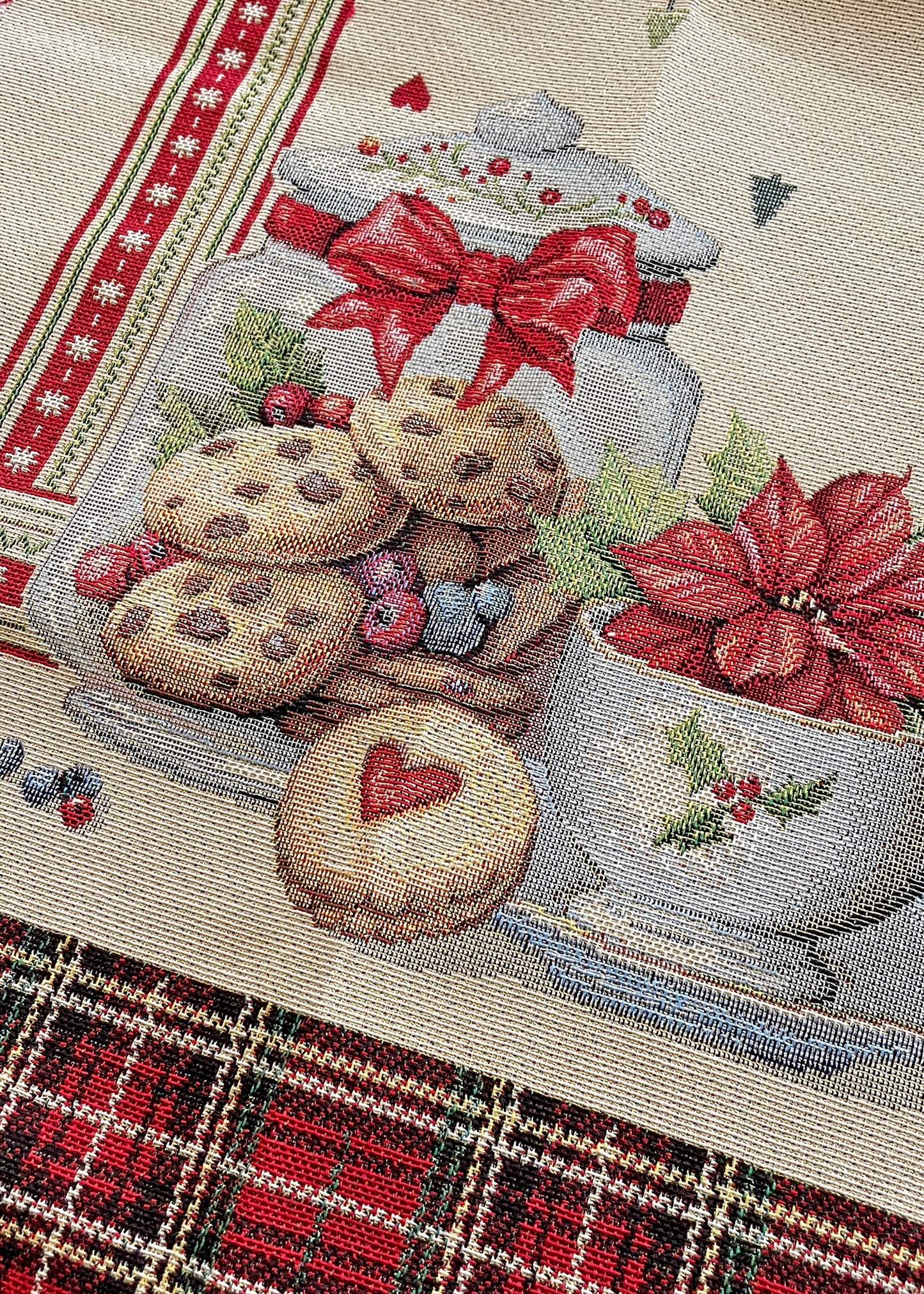 runner centrotavola natalizio tartan e dolci